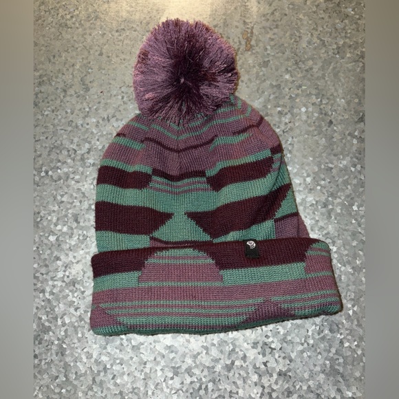 Mountain Hardwear Accessories - Mountain Hardware Beanie